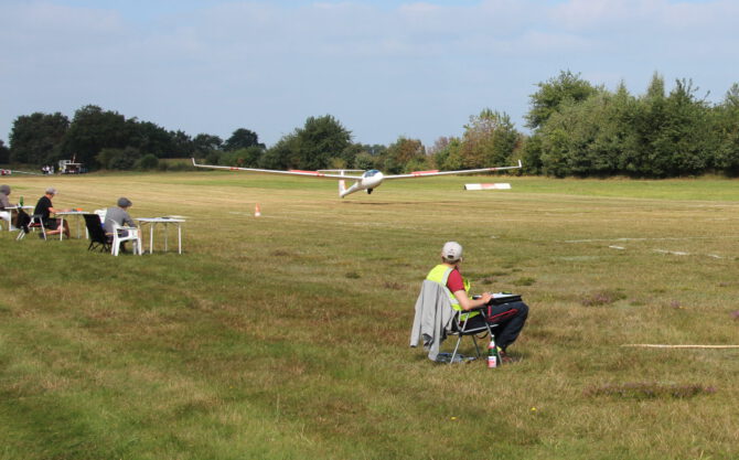 Landesjugendvergleichsfliegen auf dem Flugplatz Wahlstedt am 31.August